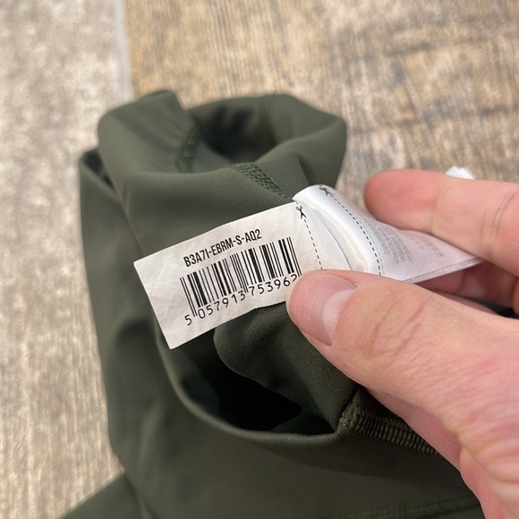 Gymshark Elevate Bicycle Shorts Bike Shorts High Rise Army Green Size Small S - Picture 4 of 7